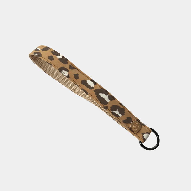 ESSENTIAL hand loop ROAR