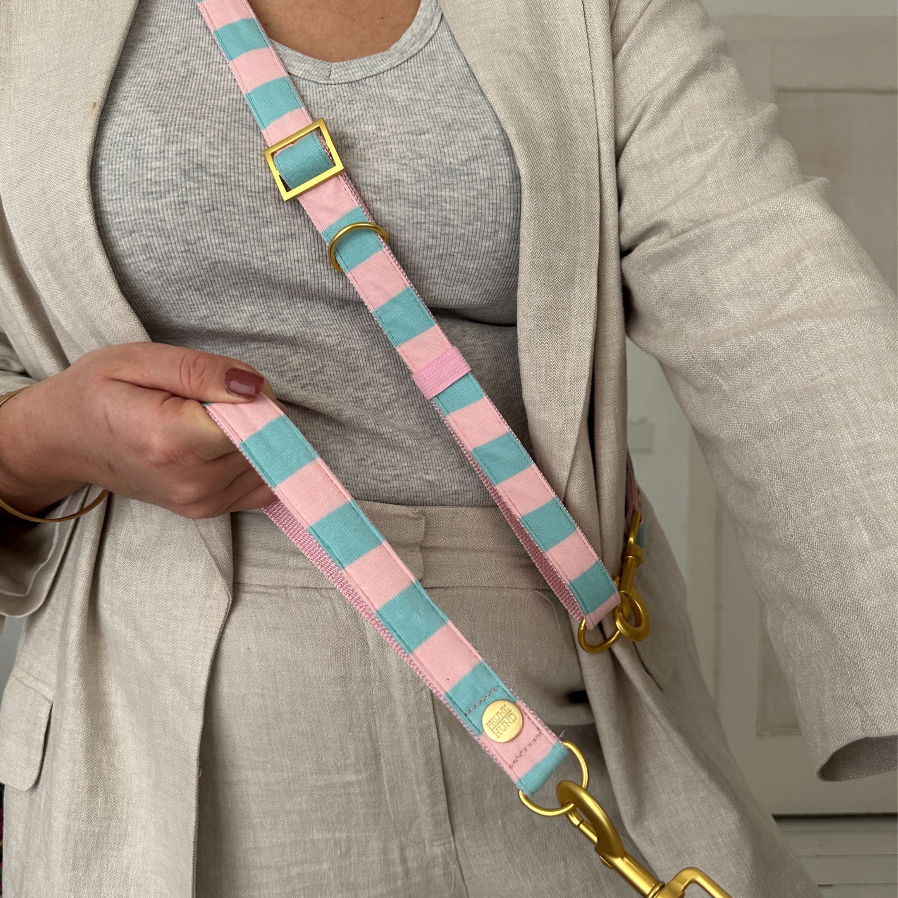 ESSENTIAL hand loop CANDY