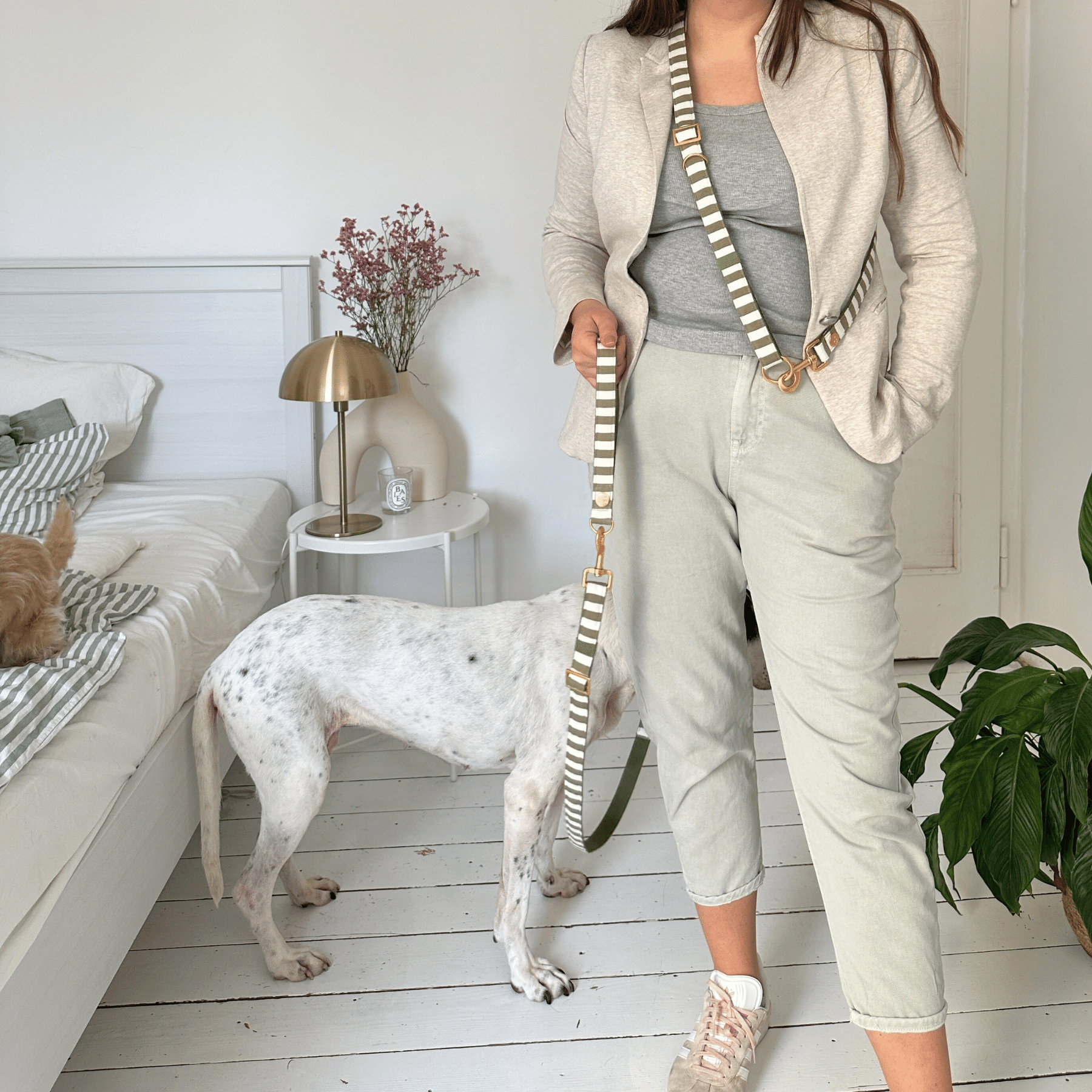 ESSENTIAL hand loop LIDO olive