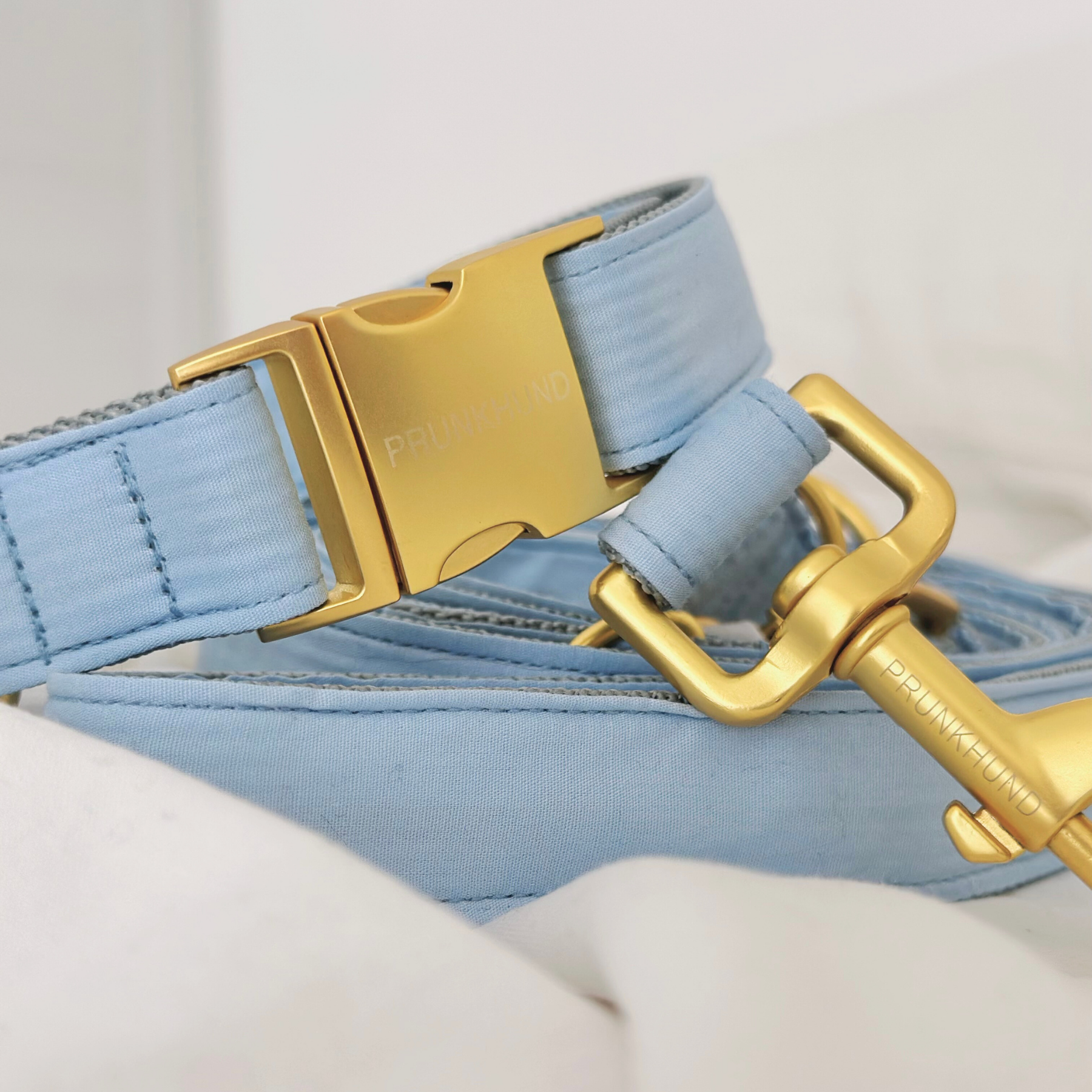BASIC olive collar