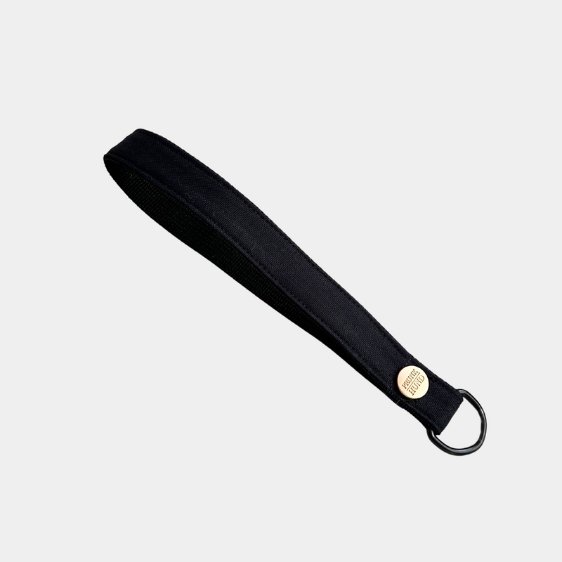 ESSENTIAL hand loop BASIC black