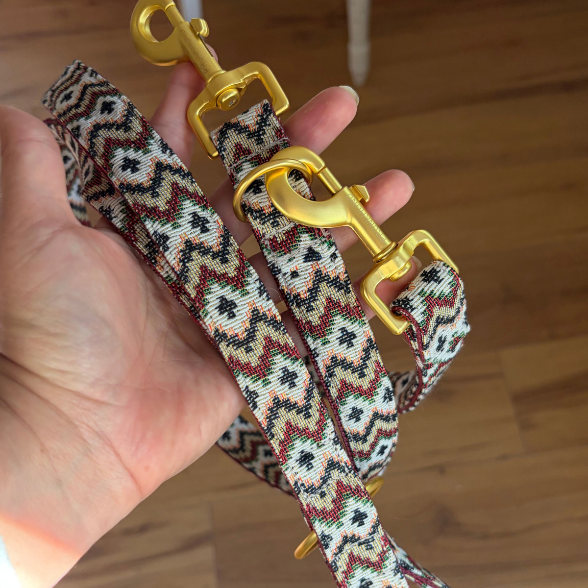 WILD LIFE leash