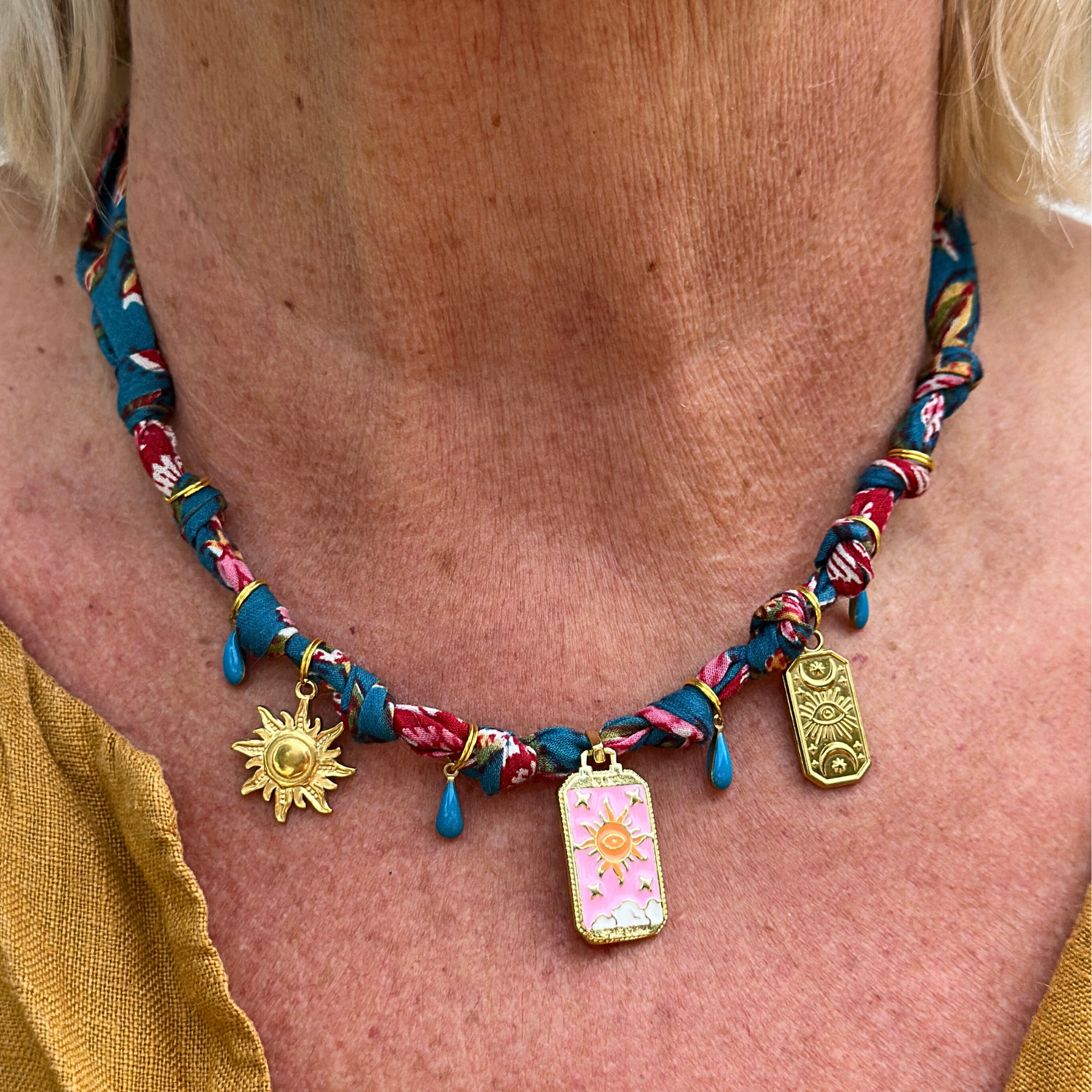 necklace GOA aqua