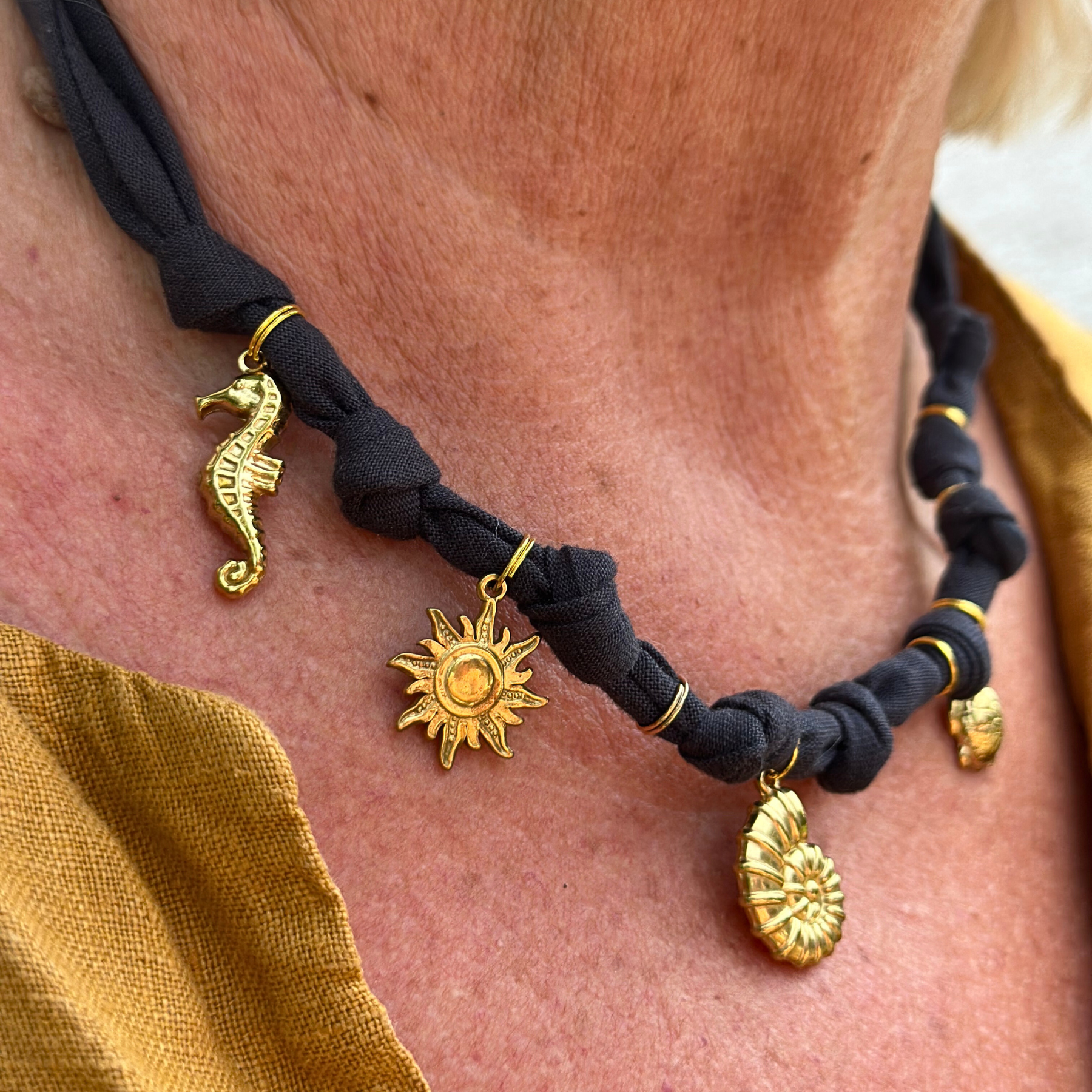 necklace GOA aqua