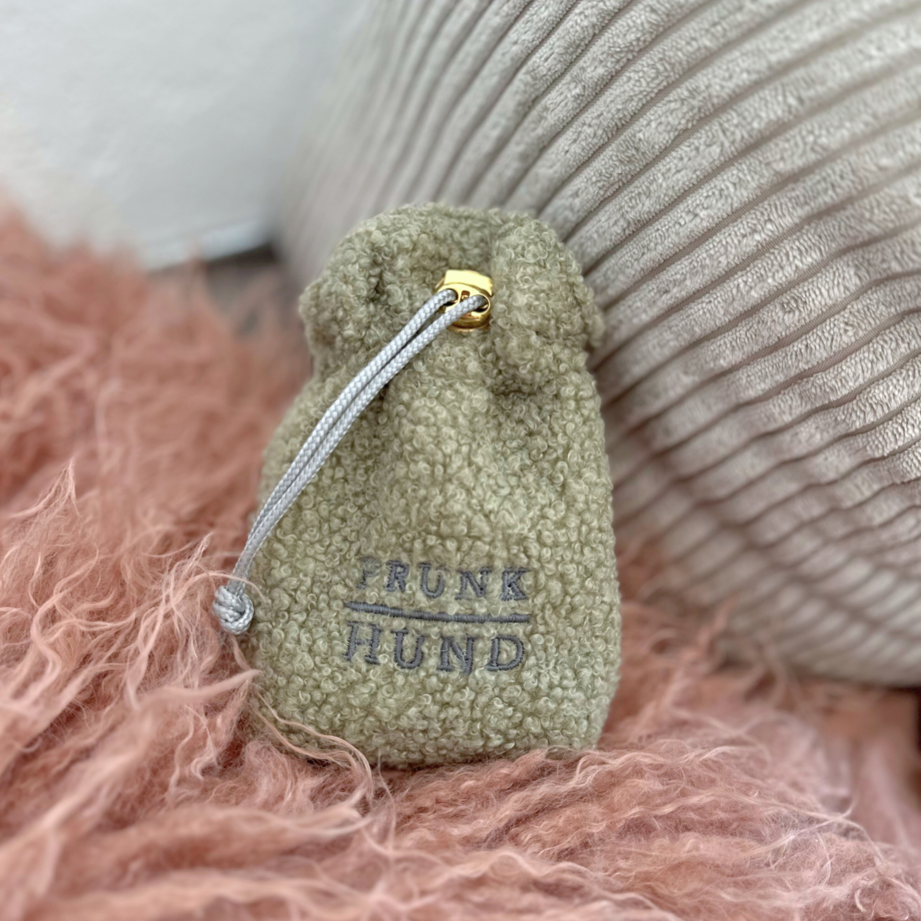 TEDDY tan treat bag