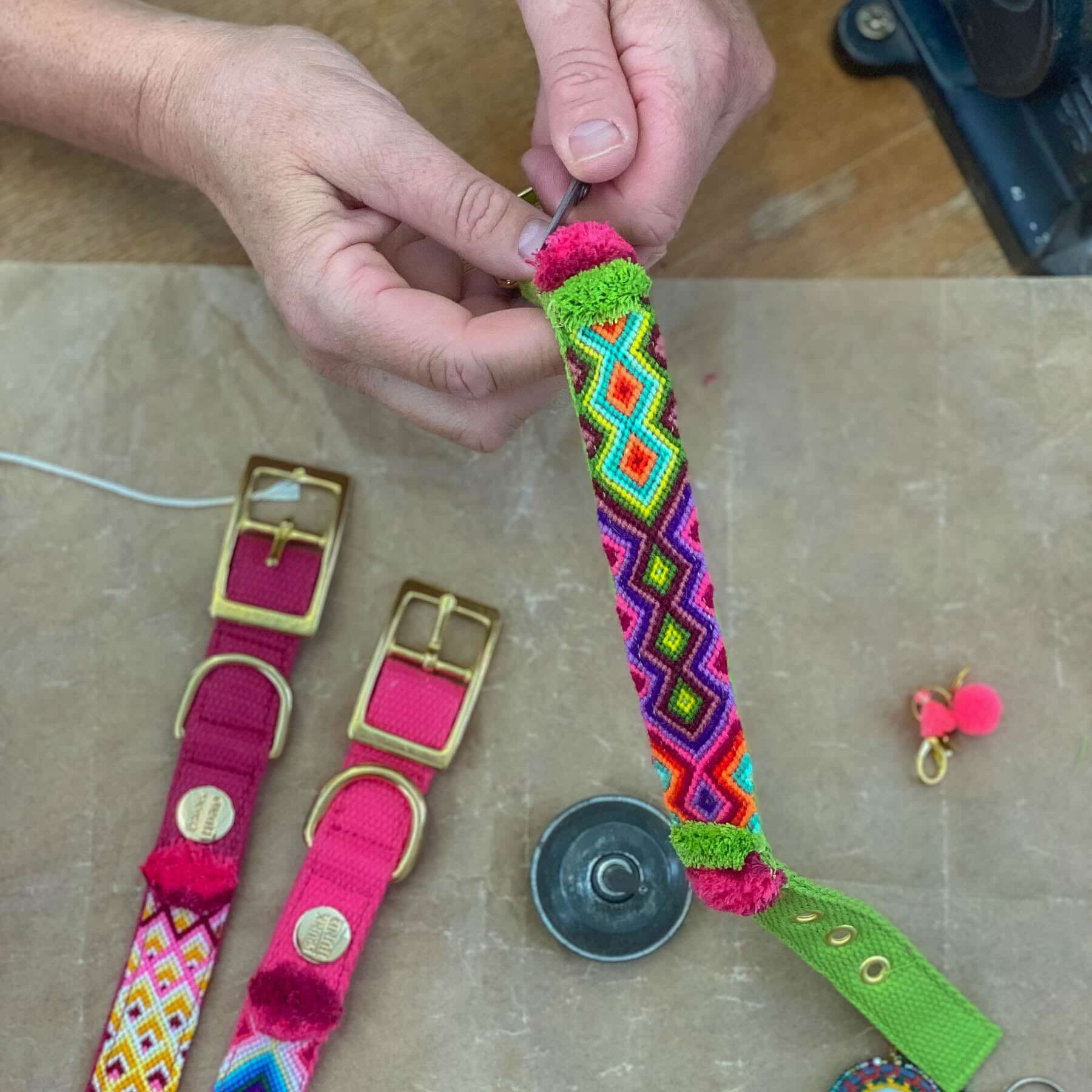 Halsband NOMA berry