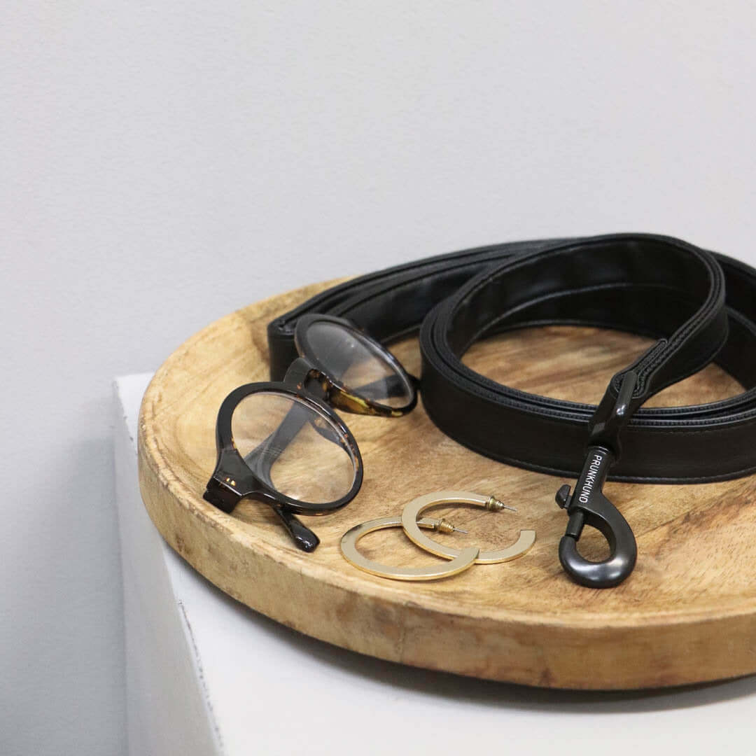 DARK collar